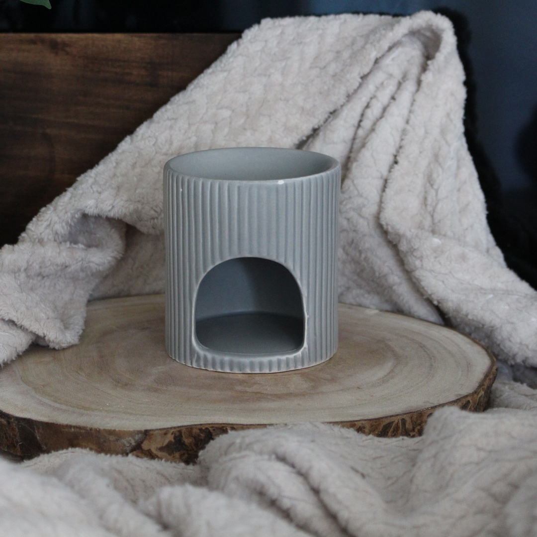 Brûle parfum MAT – diffuseur design pour fondants en céramique grise avec finition mate.