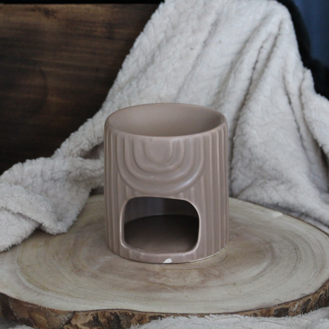 Brûle parfum MAT – diffuseur design pour fondants en céramique marron avec finition mate.